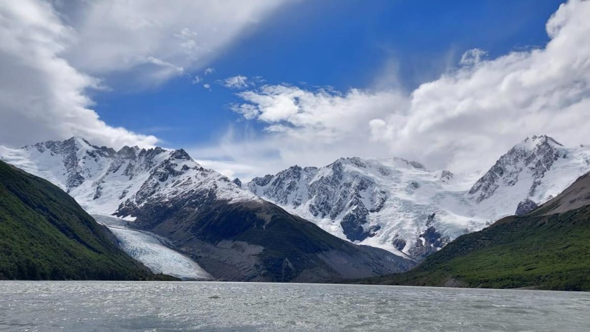 ホテル Refugio De Glaciares エル・チャルテン エクステリア 写真